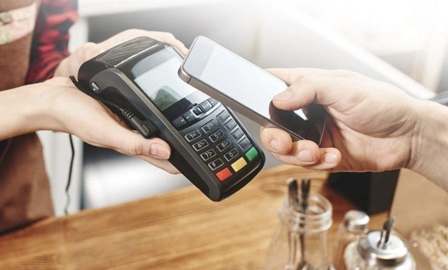 آیا دستگاه کارتخوان نیاز به به‌روزرسانی نرم‌افزار دارد؟

