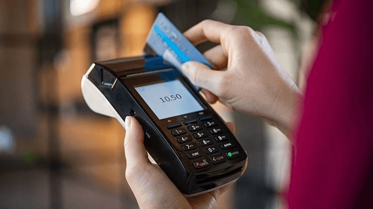 آیا دستگاه کارتخوان نیاز به به‌روزرسانی نرم‌افزار دارد؟