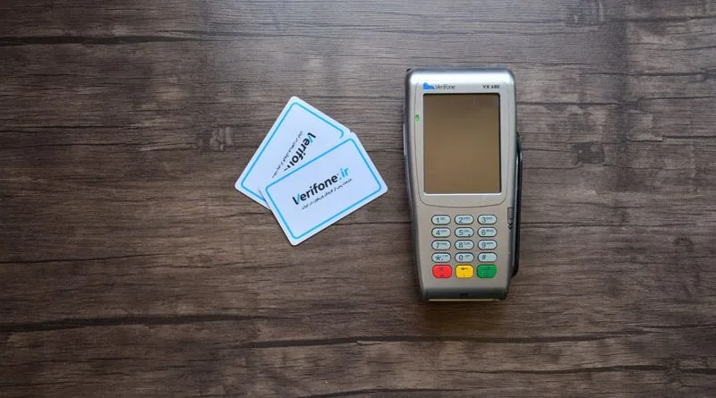 اشتباهات رایج هنگام خرید دستگاه کارتخوان که باعث ضرر مالی می شود اشتباهات رایج هنگام خرید دستگاه کارتخوان که باعث ضرر مالی می شود 